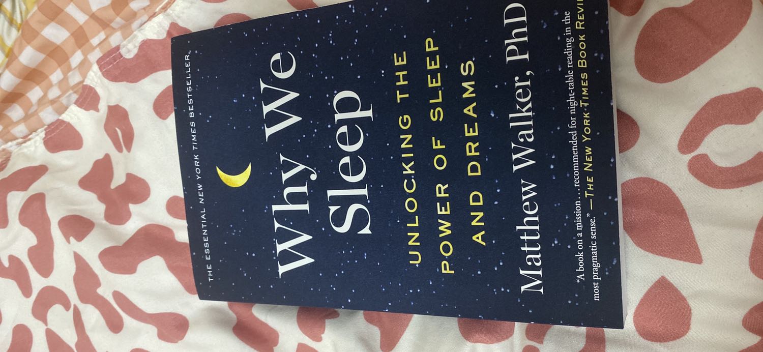 Không hài lòng lắm. Thứ nhất sách thông tin là hardcover mà là bìa giáy còn mỏng hơn sách bth nữa. Thứ 2 là giấy bên trong cũng k đẹp luôn, màu tối và format chữ quá nhỏ.