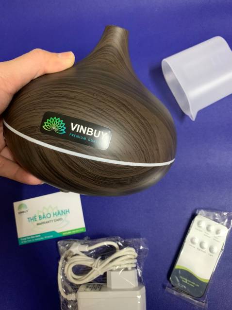 Tạo độ ẩm tốt ; phun sưong đều và mạnh lắm; không có tiếng ồn bật khi ngủ còn có đèn led đổi màu; thiết kế nhìn rất ok; phòng m hay bật điều hoà có máy này ok hẳn; đỡ khô da; cũng tốt cho e bé nhà mình; chính hãng vinbuy ; nói chung ok Tạo độ ẩm tốt ; phun sưong đều và mạnh lắm; không có tiếng ồn bật khi ngủ còn có đèn led đổi màu; thiết kế nhìn rất ok; phòng m hay bật điều hoà có máy này ok hẳn; đỡ khô da; cũng tốt cho e bé nhà mình; chính hãng vinbuy ; nói chung ok