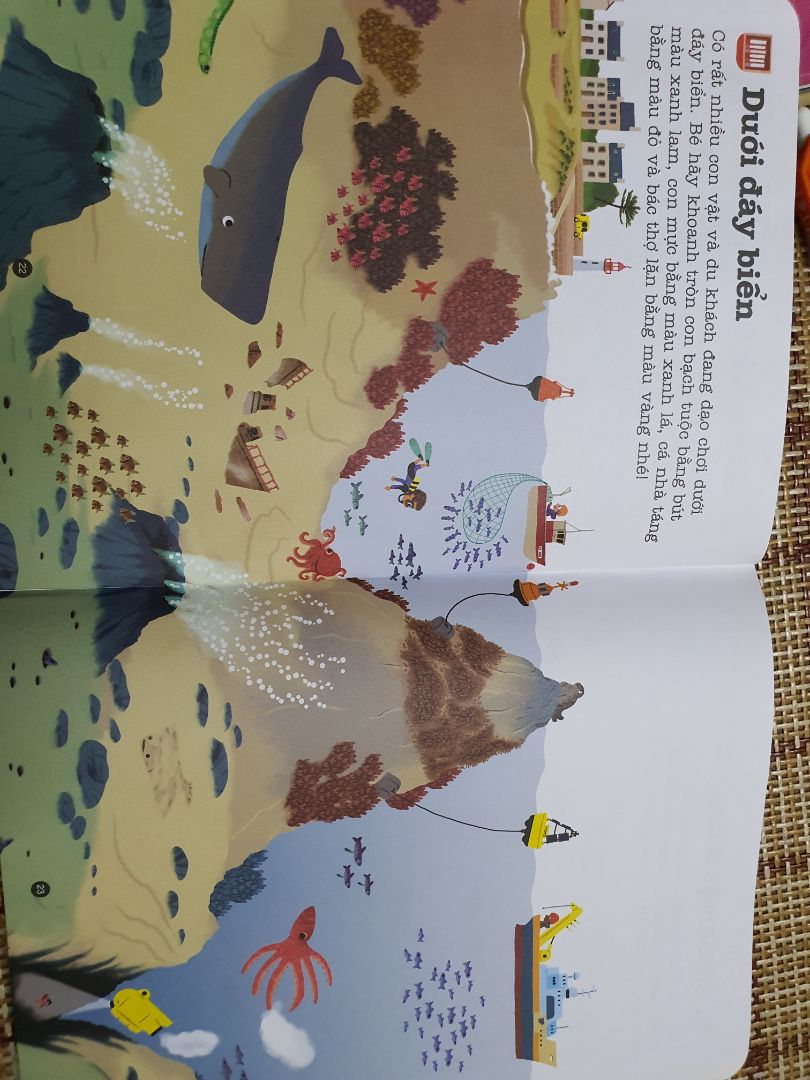 sách in màu đẹp lắm, trò chơi đa đạng, hay: tìm đường, tô màu, dán hình, tìm điểm khác nhau... bé mình gần 4 tuổi và thích chơi lắm.