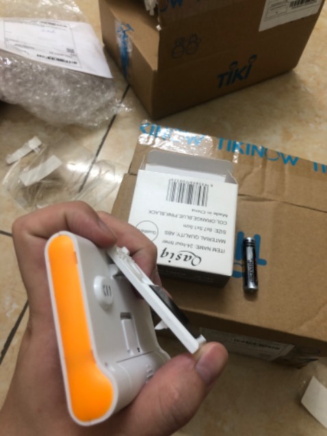 Nút bấm hơi ọp ẹp nhưng ko còn lựa chọn khác. Nhìn ổn nhất so với các món cùng loại ☺️