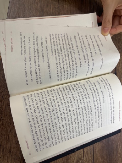 Sách in lỗi mất khoảng 20 trang ( in nhầm nội dung lặp lại của chương phía trước). Yêu cầu ktra lại bản này để khắc phục cho các bạn độc giả tiếp theo