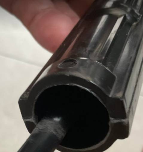 Sản phẩm mở thùng đúng là đa số mới nhưng cái đầu hàn là quan trọng nhất thì lại tráo đồ cũ đã qua sử dụng. Cũ rồi không nói nhưng tệ nữa là bị lỗi, khi kẹp lại thì đầu hàn bị lệch. Mong được đổi lại SP hoàn chỉnh hoặc ít nhất cái đầu hàn mới.