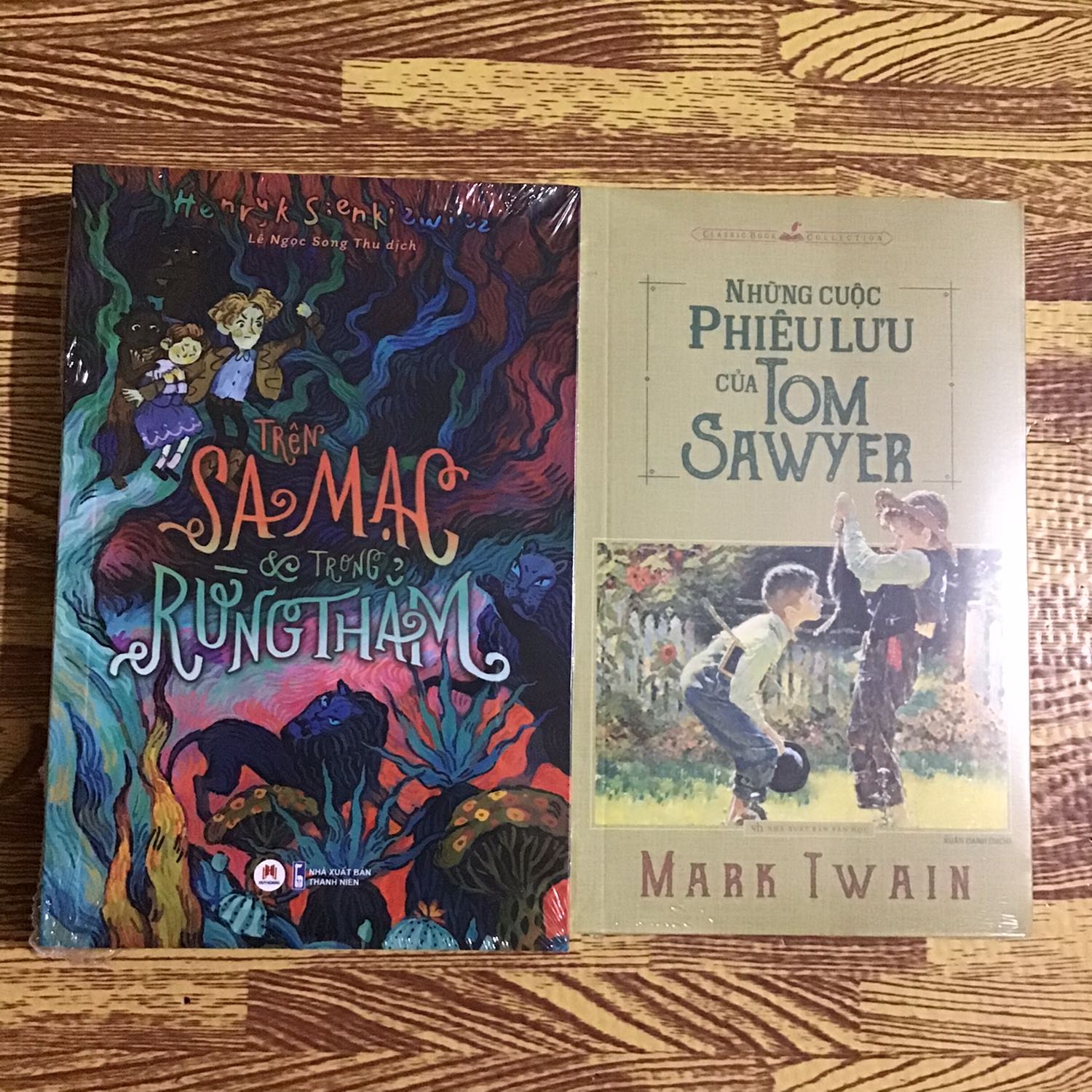 Sách mới,nguyên seal,giá sale mọi người ơi,mua 2 cuốn bằng mua 1 cuốn. Hết 102k thôi. Bọc cẩn thận,giao nhanh