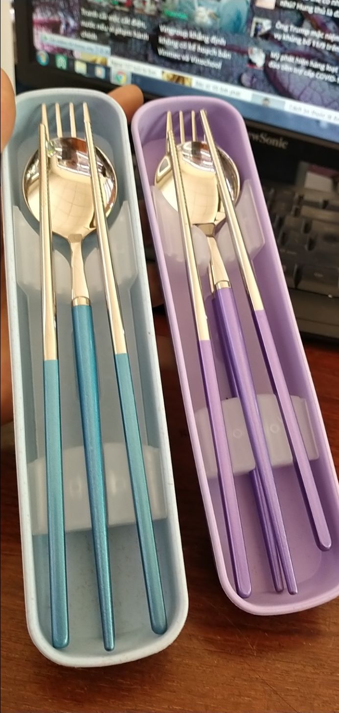 đây là sản phẩm xuất xứ trung quốc mà để là xuất xứ việt nam . mình cứ tưởng là hàng việt nam nên mua .Mọi thứ ban đầu nhìn ổn nhưng xuất xứ thì ko ổn.