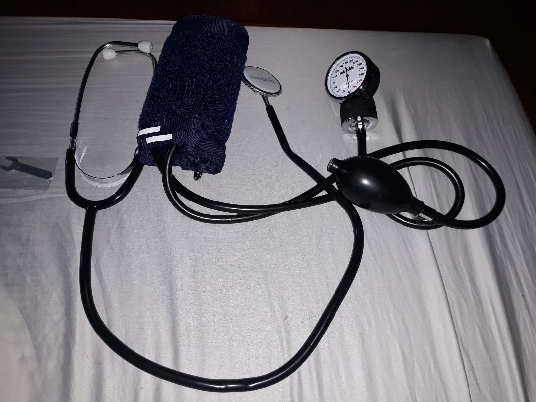 Hàng OK. Tôi đã nhận được hàng lúc 14h00 đúng như cam kết (giao nhanh trước 15h00). Sản phẩm như giới thiệu, đo được chỉ chưa biết mức chính xác và độ bền bao lâu thôi.