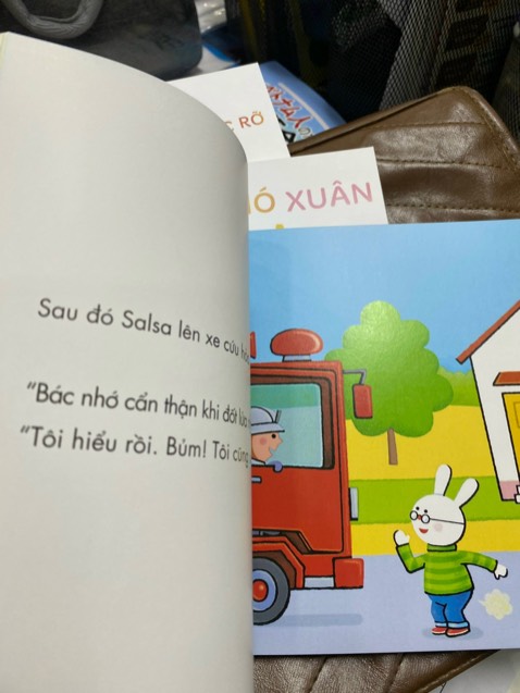rất ưng ý, sách đẹp hơn các sop khác giá còn rẻ nữa nên mua nha các mom
