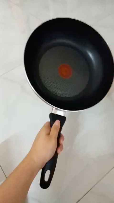 Động cơ mạnh, đa năng, dễ sử dụng. Mình mua đợt sale được tặng thêm cái chảo khá xịn và được áp thêm mã giảm giá siêu hời