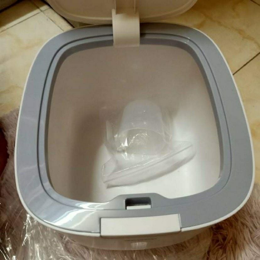 thùng gạo chắc chắn, nhựa tốt đẹp. hàng của ecoco nên rất yên tâm, shop bán hàng rất uy tín. mình sẽ ủng hộ shop lâu dài