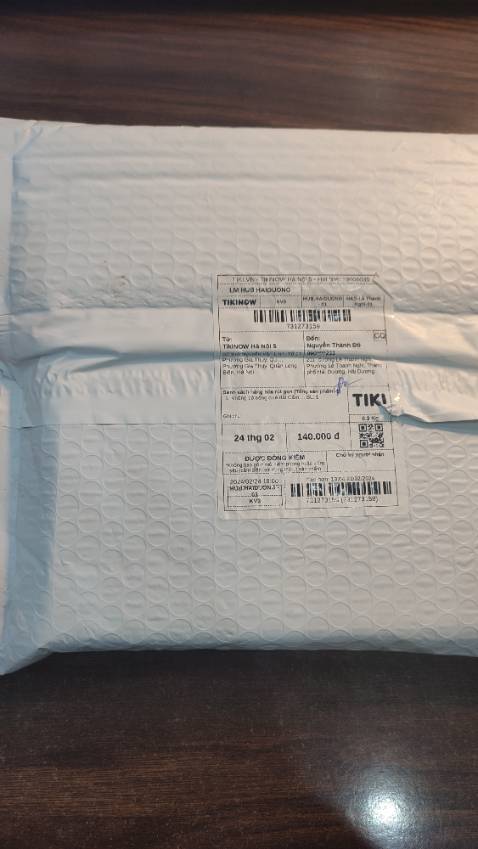 Giao hàng rất nhanh. Đóng gói đẹp và chắc chắn. Mua rất nhiều, lần nào cũng thấy rất hài lòng. Nội dung khá dễ đọc và thiết thực, củng cố niềm tin cho người khởi nghiệp dù còn trẻ hay đã lớn tuổi.