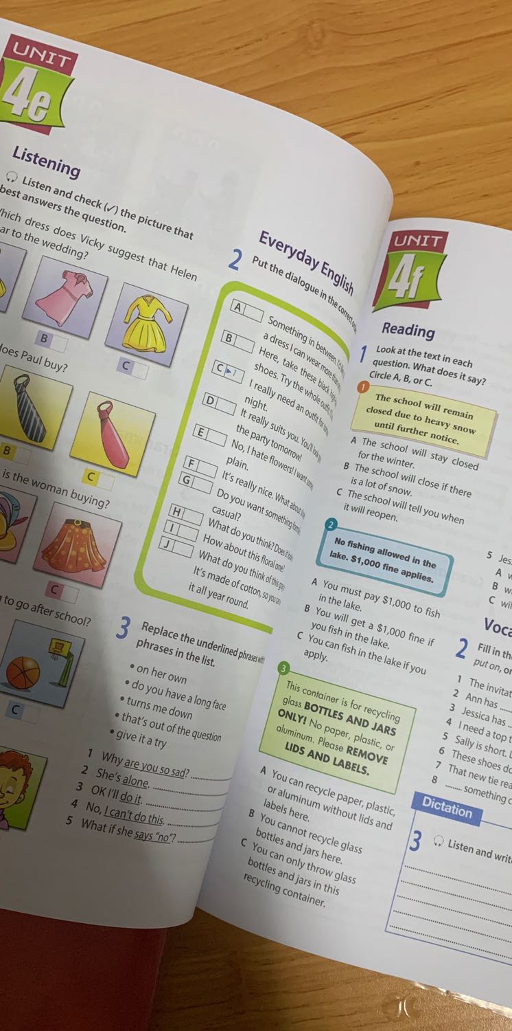 Giao hành nhanh, sách mới, đẹp, có màu Giao hành nhanh, sách mới, đẹp, có màu