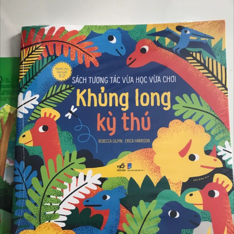 Sách đẹp. Giao hàng nhanh. Sách mới. Hình ảnh rõ nét. Đóng gói sản phẩm cẩn thận…….,