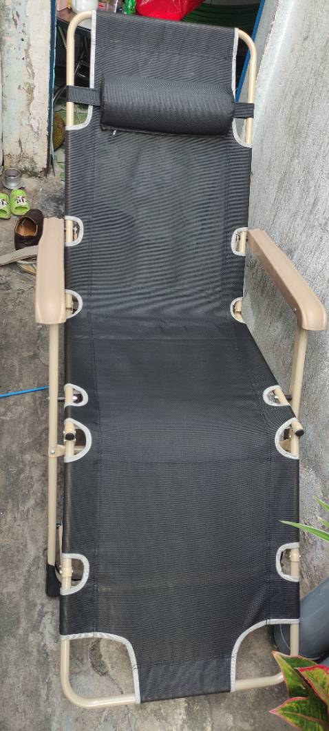 Không thấy chữ Nikita thêu trên sản phẩm chỉ có mỗi miếng dán Nikita không có thông số gì hết. Ghế khá chắc chắn. Giao hàng nhanh.