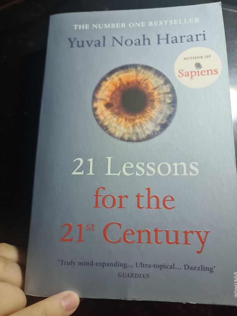 cuốn sách rất hay và ý nghĩa dành cho bạn nào quan tâm đến đời sống xã hội chính trị, mình mua sách bản gốc tiếng anh để vừa đọc vừa học thêm nhiều từ mới. Rất bổ ích