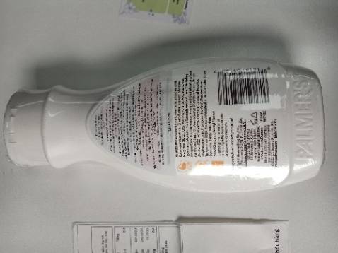 Bao bì đẹp, chất kem đặc phù hợp với mùa hanh khô, thấm nhanh, ko bết dính, thơm.