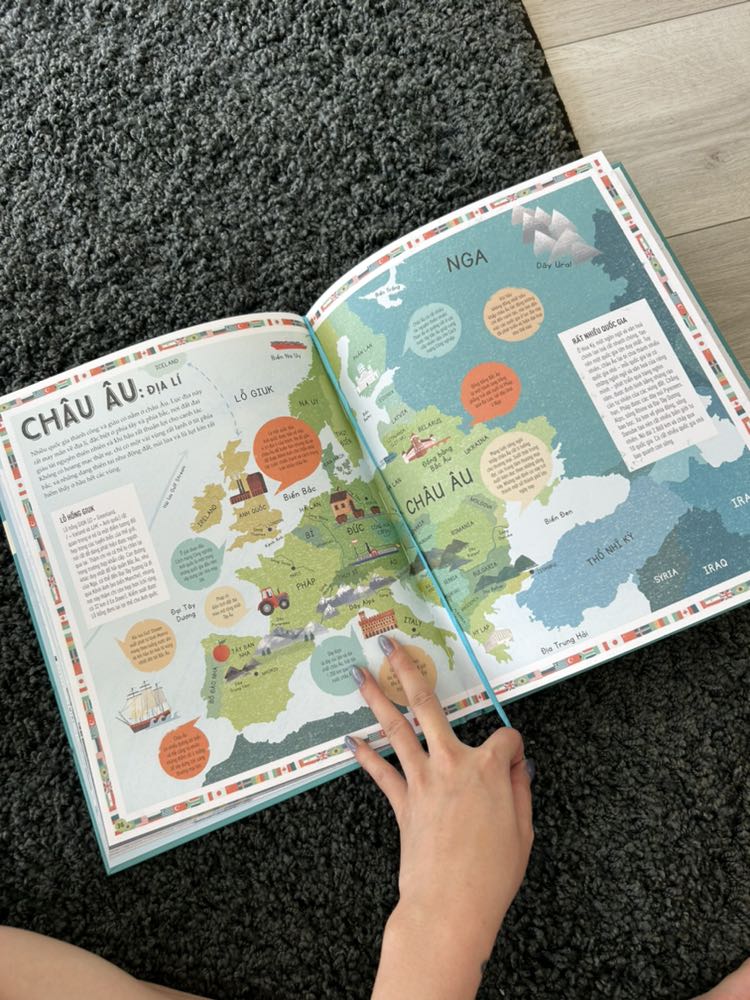 Năm ngoái mua tặng cháu đã đọc ké rồi. Năm nay mua bản full về đọc, vừa đọc vừa tra map và wiki để hiểu hơn nhưng vẫn hạ quyết tâm mua bản của NXB Kim Đồng này về tự đọc lại. Hình vẽ và nội dung đều ổn lắm, với cả người lớn lẫn trẻ nhỏ.
Chiều hôm trước đặt sáng sớm hôm sau nhận luôn. GHTK Tiki mãi đỉnh 🤘