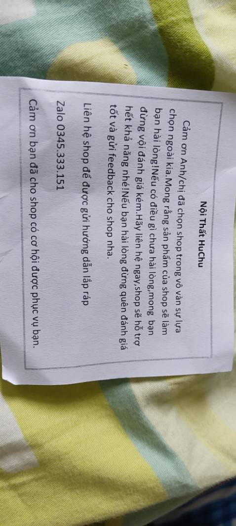 Sản phẩm đẹp như ảnh minh hoạ, gỗ chất lượng, bề mặt không trầy xước. Giá hợp lý. Có điều shop nên để hướng dẫn lắp ráp vào thùng luôn cho tiện, đỡ phải nhắn tin hỏi