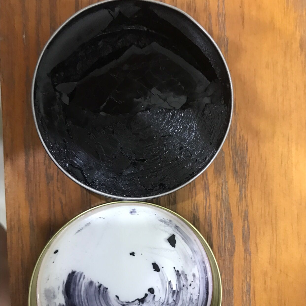 Hàng vừa mở ra đã lỗi. Đề nghị đổi trả.