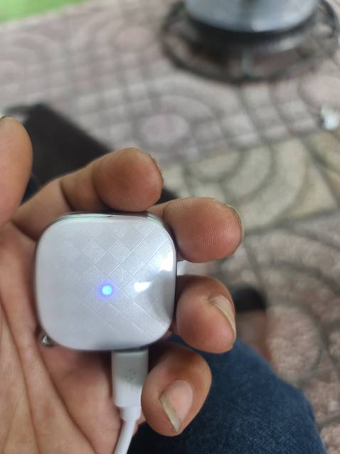 Sản phẩm xài đc. Hư dây sạc shop hỗ trợ nhiệt tình. Có dịp khác ủng hộ thêm Sản phẩm xài đc. Hư dây sạc shop hỗ trợ nhiệt tình. Có dịp khác ủng hộ thêm