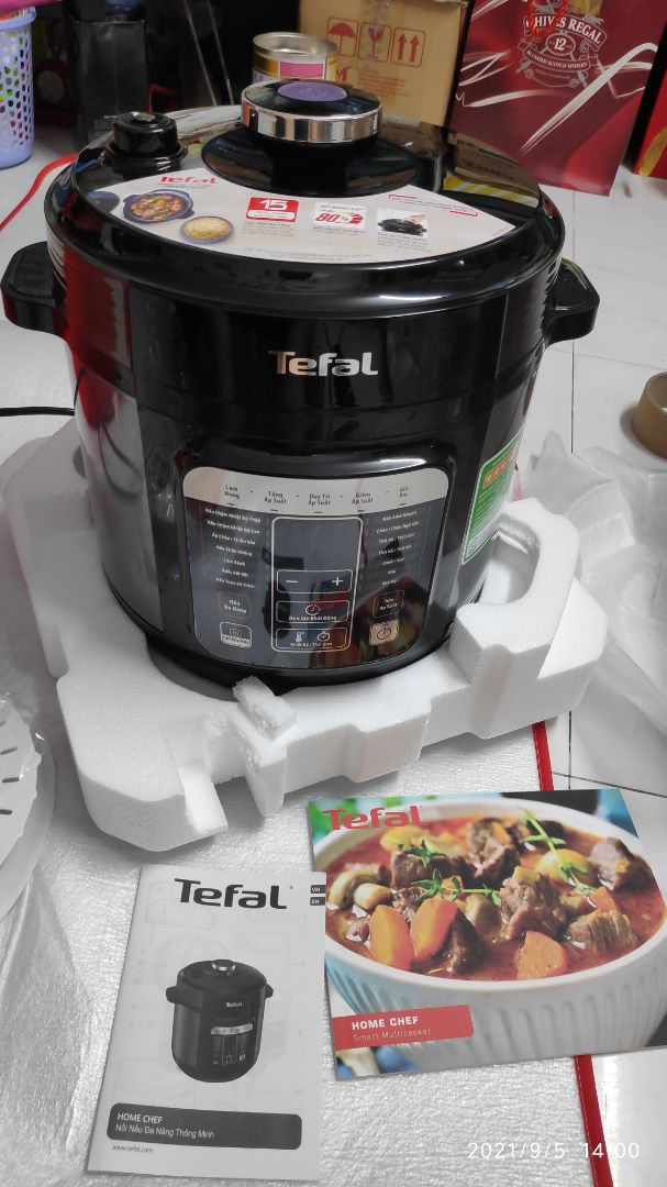 đã nhận hàng. chưa sử dụng. chưa đánh giá được gì. hàng nhận nguyên vẹn. ko móp. đóng gói cẩn thận. hàng nhận ngay mùa dịch sau 4 ngày. cảm ơn tiki. nồi đẹp. hướng dẫn sử dụng tiếng việt. bảng điện tử tiếng việt. có chảo lòng sâu 24cm.