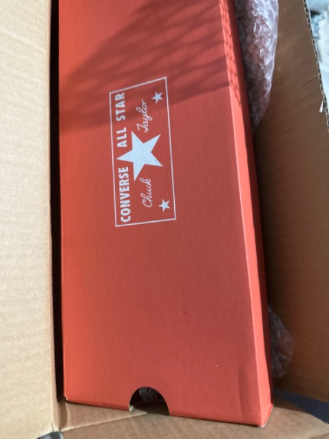 Giày đẹp chính hãng. Rất thích.