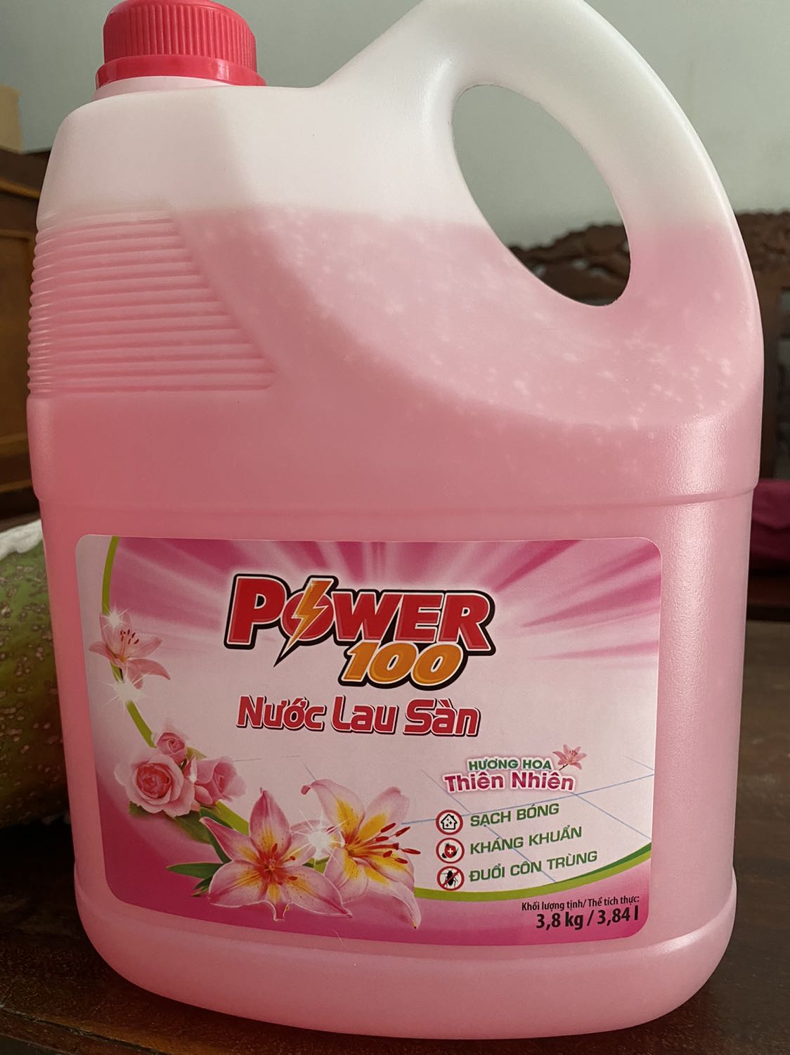 Giá khuyến mãi tốt trong mùa dịch. Tiki đã cố gắng giao hàng đúng hạn.