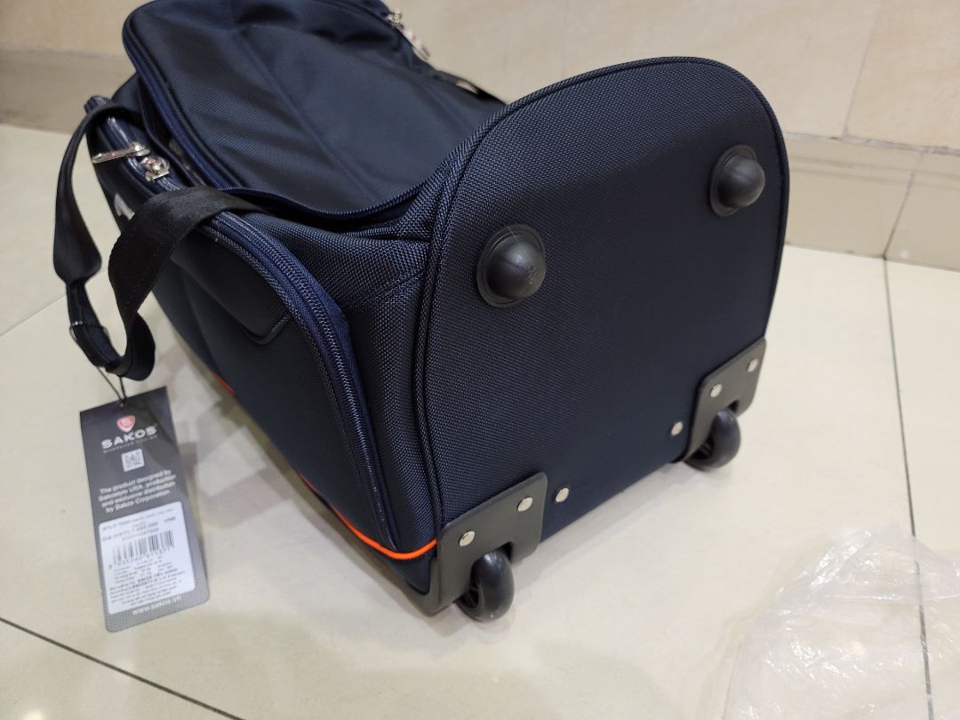 Mình đặt gấp được shop hỗ trợ hết mình. Hàng nhận được rất đẹp, vải dày, cần kéo xịn. Cám ơn shop nhiều nhaaaa ❤