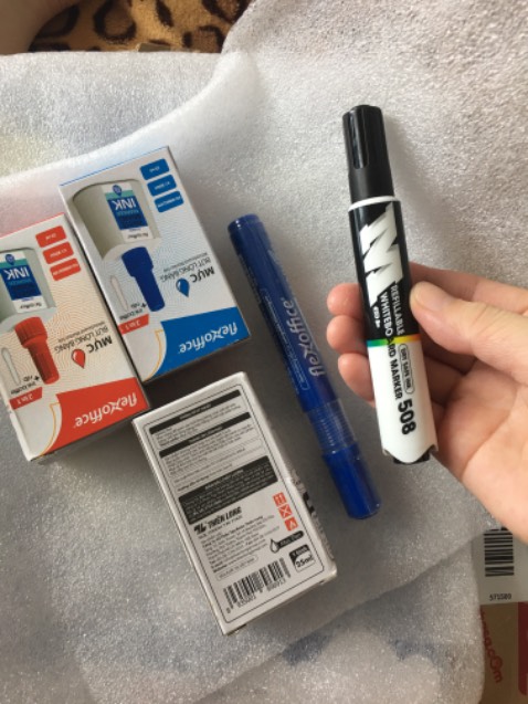 Mực không quá đậm, đều màu.