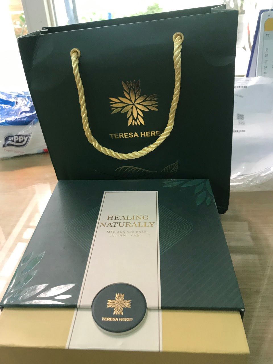 Mình đã dùng đông trùng của nhiều hãng nhưng sau khi dùng đông trùng này của Teresa thấy có sự khác biệt rõ, chỉ sau 3 ngày dùng tôi cảm nhận được ngay sự hiệu quả, ngủ ngon và sâu hơn, sức bền cũng khỏe hơn. Sẽ mua dùng lâu dài.