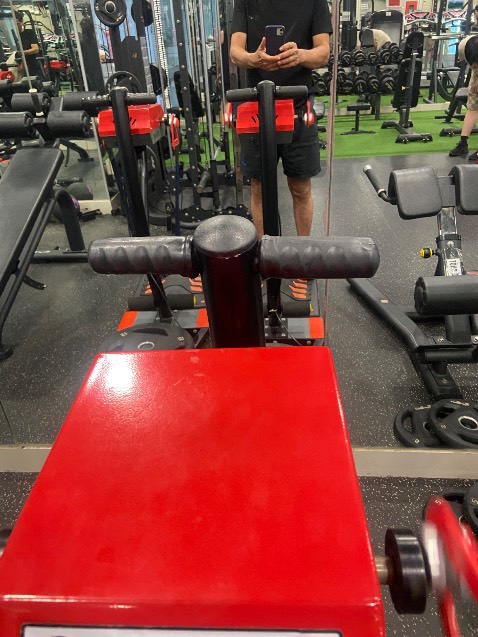 Mình mua nhiều lần rồi. Áo vải đẹp phom đẹp có giãn rất mặt.TIKI giao hàng nhanh. Ok