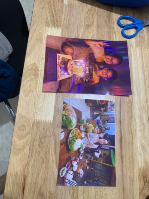 Chưa biết độ bền nhưng chất lượng in ảnh tuyệt đẹp. Nhiều bạn chắc chưa biết cách in nên mới chê xấu. Nên chịu khó tìm hiểu google cách chỉnh chất lượng ảnh cao các bạn nhé.