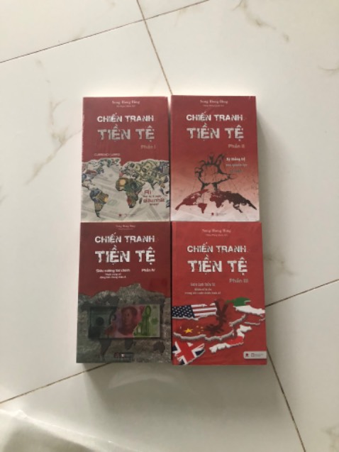 Sách gói rất rất kĩ..bọc ni lông từng cuốn..giấy đẹp