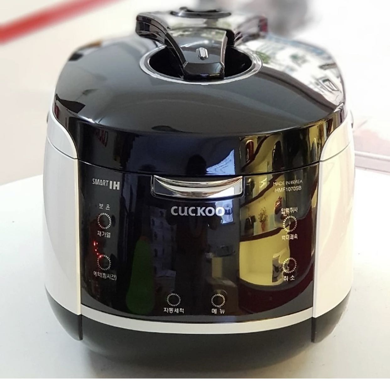 Nhà mình đang dùng rất tốt hơn 2 năm nồi vẫn như mới, nên nhân dịp sinh nhật ba mẹ mình mua tặng ba mẹ ruột mình