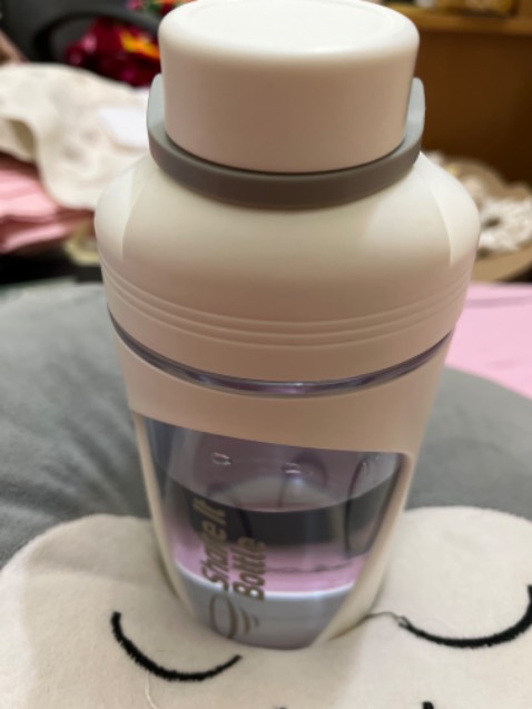 Nhựa làm sản phẩm tốt, chắc chắn, không hơi. Lắp đóng k dc như kì vọng, nhiều lúc đóng k dc chặt