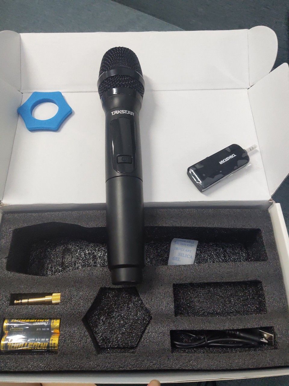 yêu yêu , shop có tâm ghê , tặng hẳn cái mã giảm giá 50k , chắc do em mua nhiều yêu yêu , shop có tâm ghê , tặng hẳn cái mã giảm giá 50k , chắc do em mua nhiều