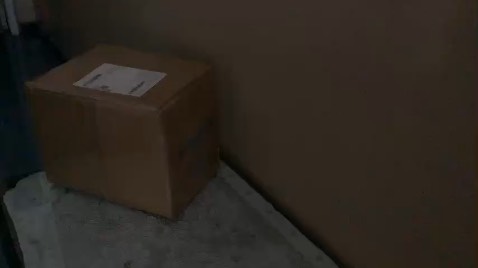 Giao hàng thiếu sản phẩm. Bộ sách gồm 16 cuốn, nhưng chỉ nhận được 15 cuốn