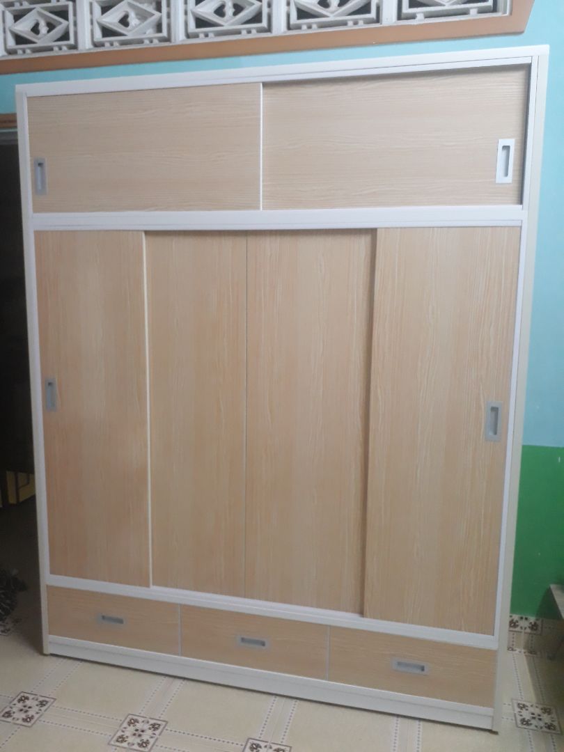 Tủ đẹp, khá chắc chắn, màu sắc cũng ưng ý. Lắp đặt nhiệt tình, nhanh lẹ. Không bị quá hôi mùi nhựa. 5 sao nhé!
