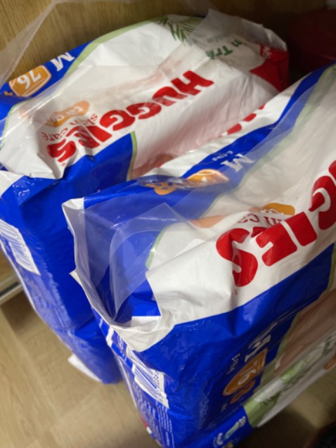 Chất liệu mỏng, giá cả hợp lý. Chưa dùng nên chưa rõ chất lượng