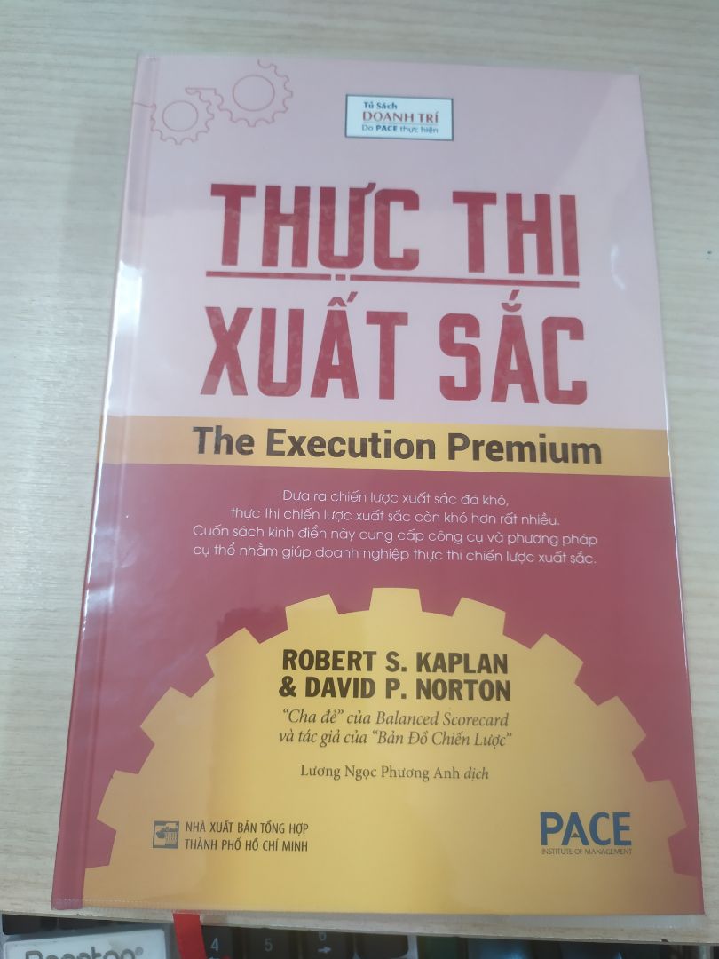 Sách rất hay,  chất lượng dịch thuật tốt,  giao hàng của Tiki ok,  bọc sách cẩn thận.  Sách bìa cứng nên ko lo quăn góc. Sách rất hay,  chất lượng dịch thuật tốt,  giao hàng của Tiki ok,  bọc sách cẩn thận.  Sách bìa cứng nên ko lo quăn góc.