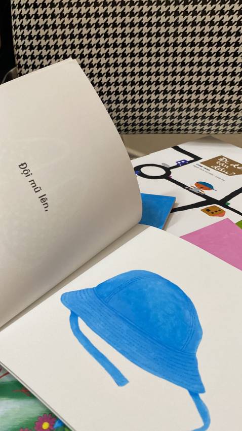 rất thích sách của mogu, nội dung phù hợp với 2 bé nhà mình. con rất yêu sách rất thích sách của mogu, nội dung phù hợp với 2 bé nhà mình. con rất yêu sách