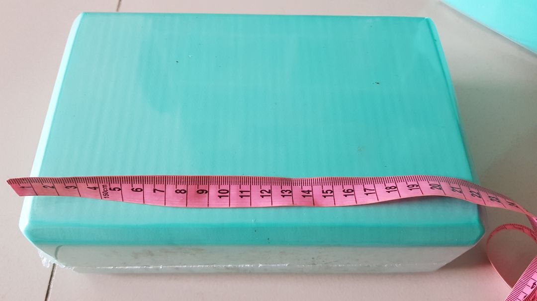 Cục gạch mềm và nhẹ quá, hỗ trợ không được tốt. Dây cũng ngắn hơn bình thường, để dài nhất cũng ko vừa khoảng cách từ đầu đến đạp gót. Vòng như đồ chơi trẻ con. Tóm lại cả bộ mua về thêm bực. Không hiểu xài kiểu gì được luôn. Làm ơn cho trả hàng. Cục gạch mềm và nhẹ quá, hỗ trợ không được tốt. Dây cũng ngắn hơn bình thường, để dài nhất cũng ko vừa khoảng cách từ đầu đến đạp gót. Vòng như đồ chơi trẻ con. Tóm lại cả bộ mua về thêm bực. Không hiểu xài kiểu gì được luôn. Làm ơn cho trả hàng.