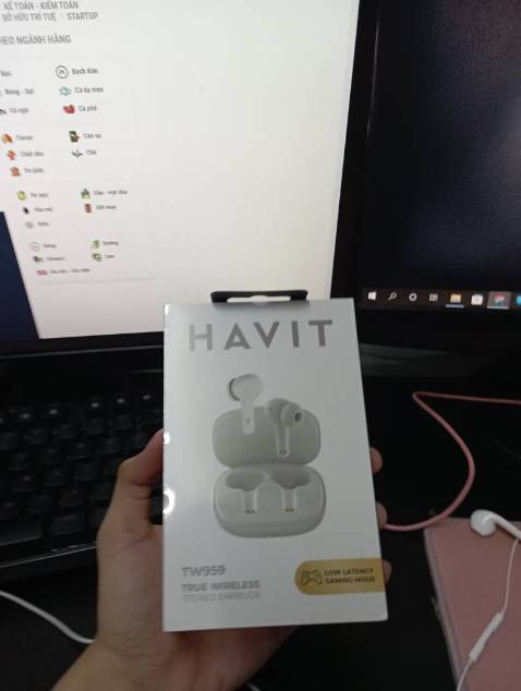 Giao hàng rất nhanh. Đóng gói chắc chắn. Màu sản phẩm đẹp. Âm thanh rât hay trong tầm giá. hàng mới nguyên seal