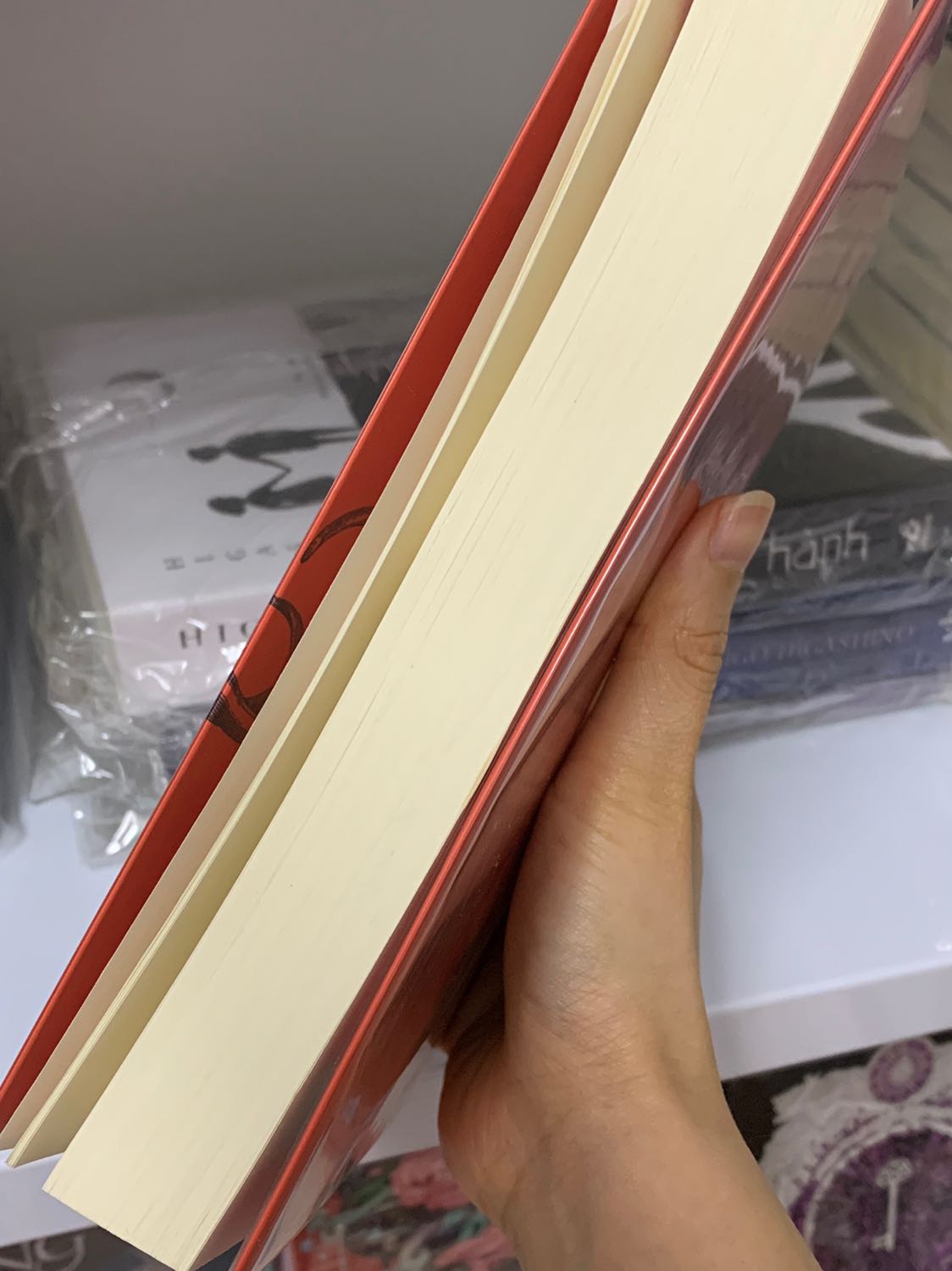 Sách còn nguyên vẹn rất đẹp
Mình chưa đọc hết nhưng thấy khá hay và dễ đọc
Sách cung cấp nhiều thông tin rất hữu ích
Nên mua nha mọi người