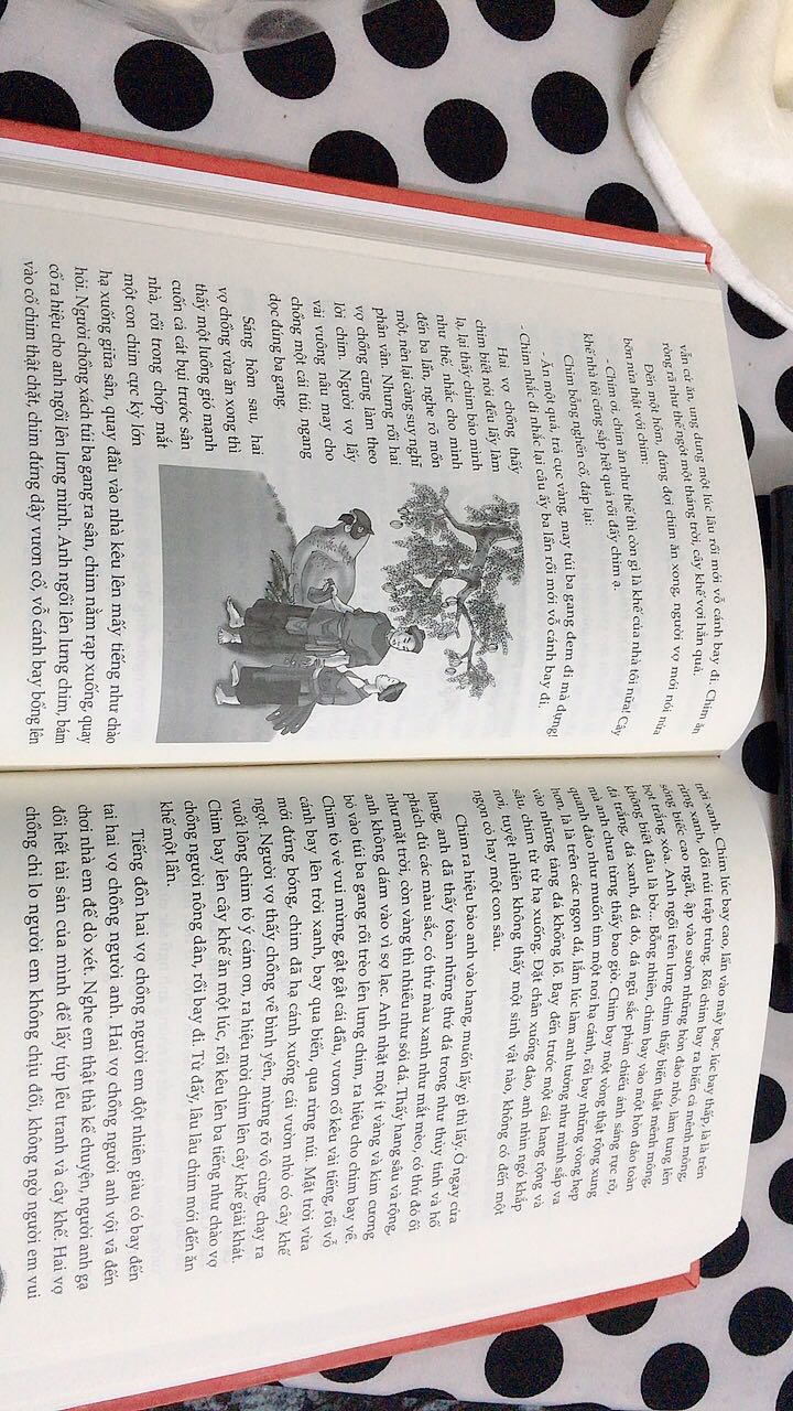 Rất hài lòng. Sách đóng gói cẩn thận. Bìa cứng, giấy in rõ ràng