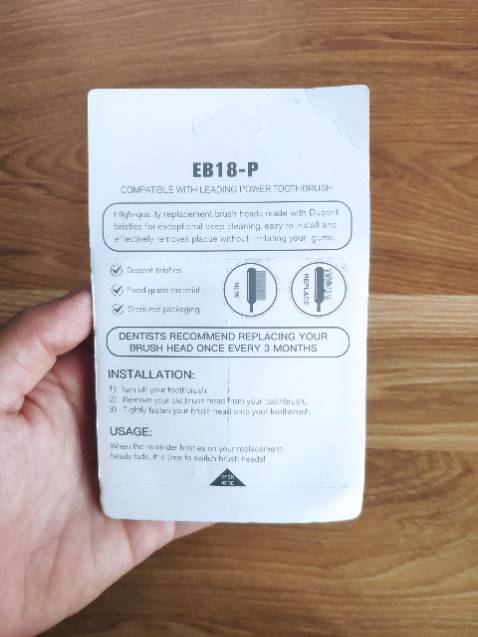 Chuẩn máy Oral B dùng rất thích, cước mềm vừa đủ, giá hợp lý, mình cứ 3 tháng thay 1 lần nên mua vài bộ dùng dần. Đóng gói cẩn thận, giao hàng nhanh. Hài lòng