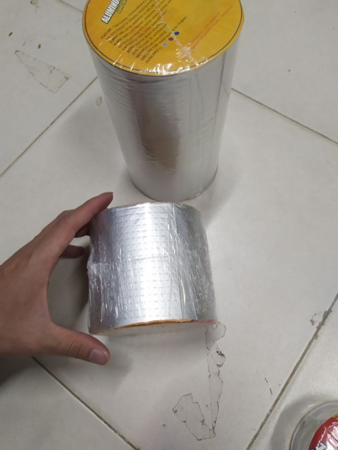 băng keo dùng tốt nên phải mua thêm mấy cuộn, dính chắc chắn, dày dặn, nên mua nhé