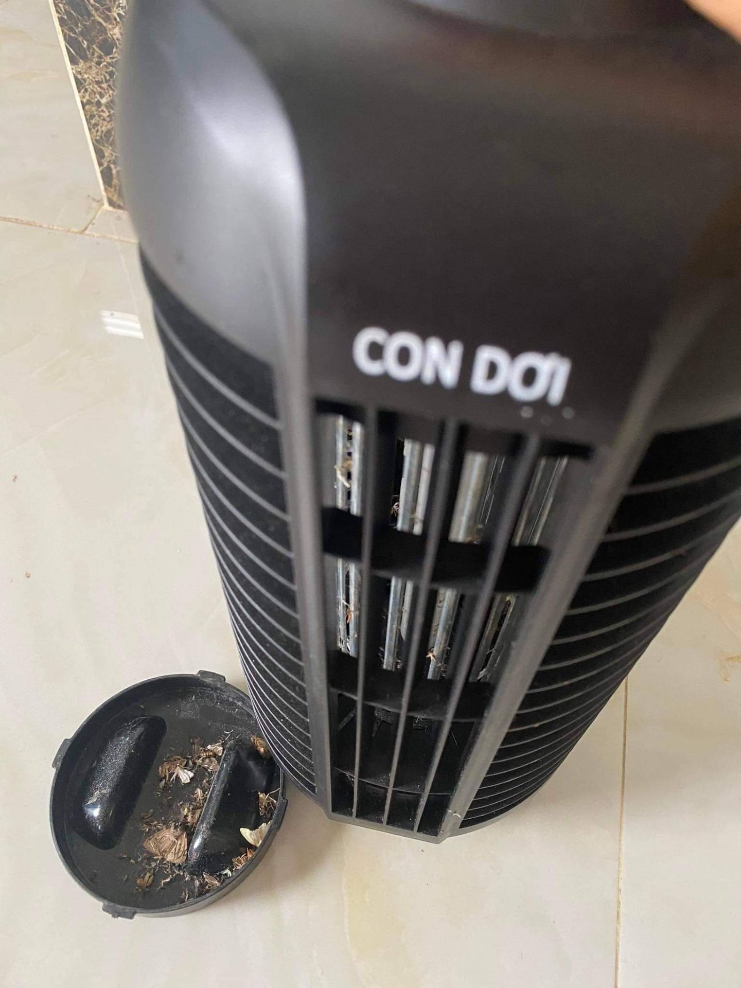 Mẫu mã đẹp, nhựa sang xịn y hình, nhưng nhỏ hơn loại mình dùng trước đó. Công suất và khả năng diệt muỗi tương đương. So với giá tiền thì quá ổn cho chất lượng.