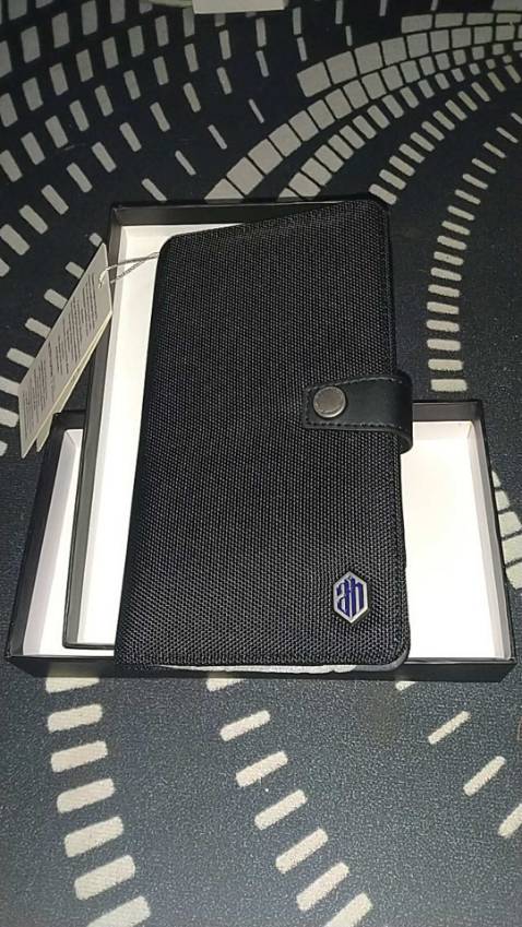 Đây là lần thứ 2 mua ở đây rùi :)) tiki giao nhanh , sp thì đẹp bổ & rẻ ?? . nếu có nhu cầu sẽ tiếp tục ủng hộ nhe?