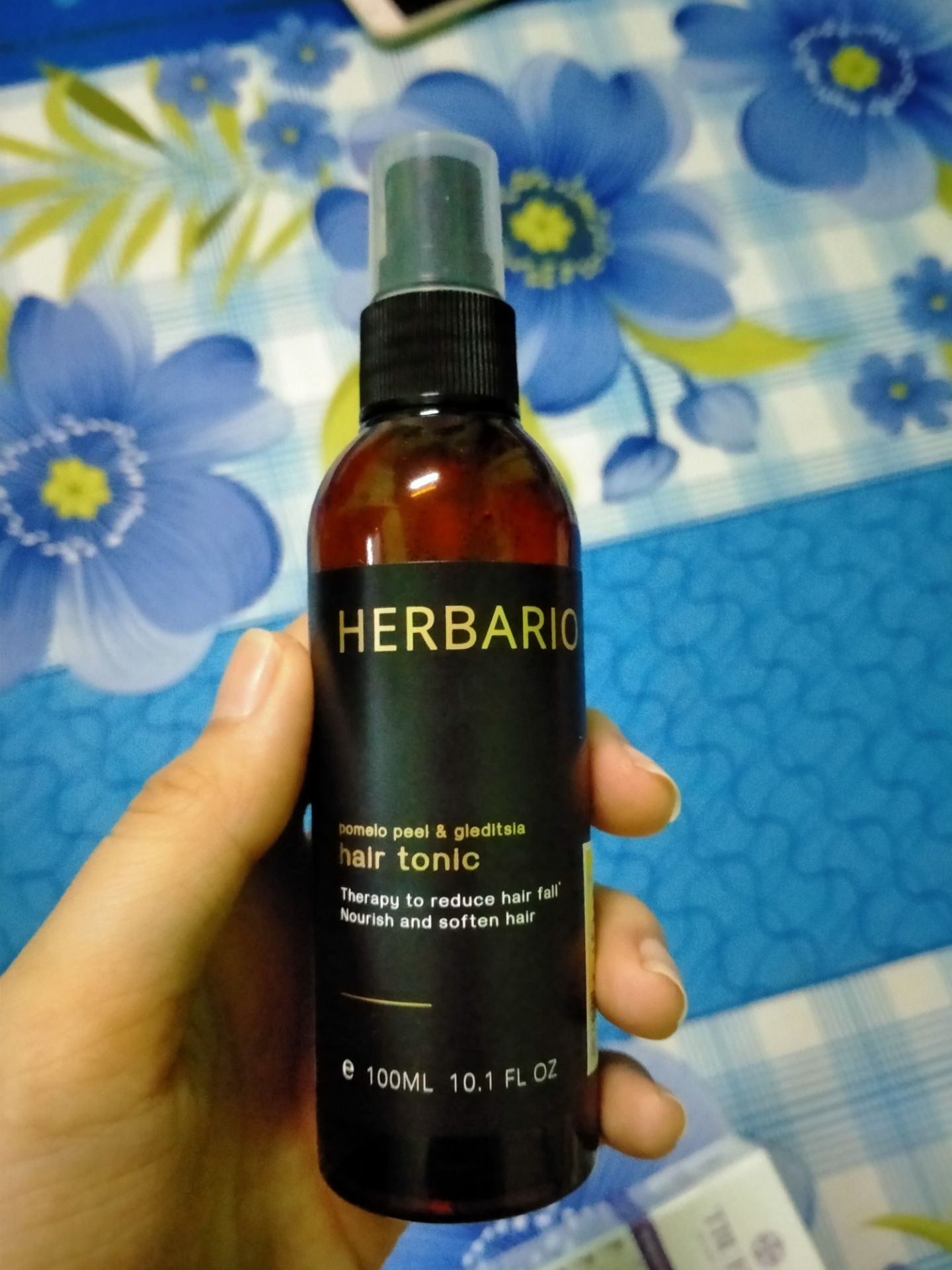 tuy nhỏ mà có võ,  cầm gọn tay, dễ xịt lên tóc, cảm giác tóc vào nếp mượt hơn, thơm dễ chịu, vuốt tóc mềm tay, cảm ơn shop cho mình 1 trai nghiệm tốt, tuy nhỏ mà có võ,  cầm gọn tay, dễ xịt lên tóc, cảm giác tóc vào nếp mượt hơn, thơm dễ chịu, vuốt tóc mềm tay, cảm ơn shop cho mình 1 trai nghiệm tốt,