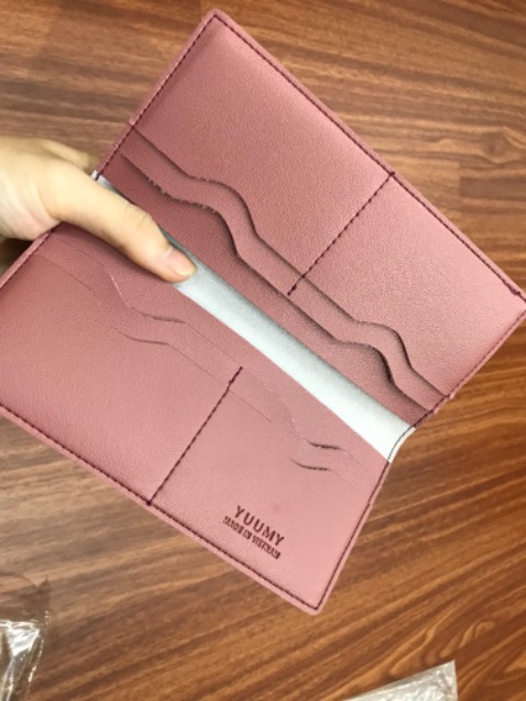 túi màu rất đẹp , đường may rất đẹp , ví nhỏ nhắn xinh nhiều ngăn và rất dễ để đồ 😍😍