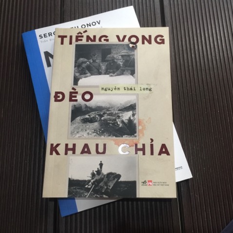 Tập hồi ký “Tiếng vọng đèo Khau Chỉa” của tác giả Nguyễn Thái Long. Một người lính trực tiếp tham gia cuộc chiến đấu bảo vệ biên giới phía Bắc. Sách mới vừa ra mắt độc giả tháng 02/2023. Tiki giao hàng nhanh.